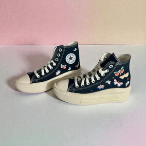 Women's US 6 Converse Chuck Taylor All Star Move Platform Sneakers Black A05994C